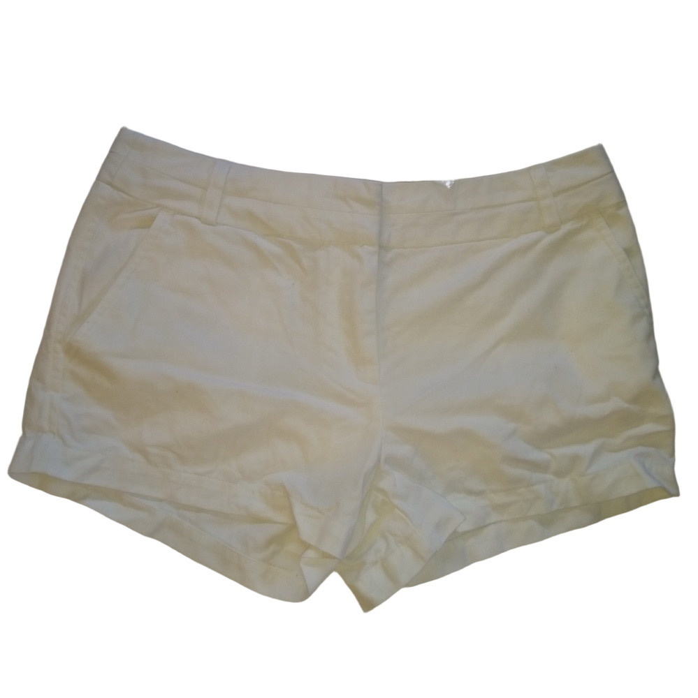 Forever 21 Essentials M White Cuffed Cotton Shorts Summer Vacation